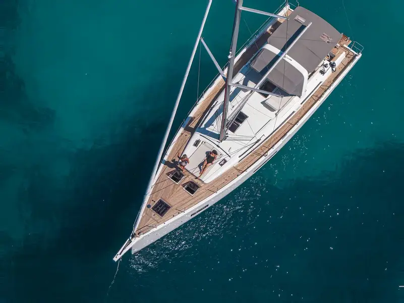 Beneteau Oceanis Yacht 54